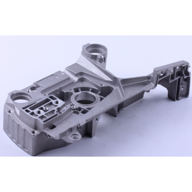 Картер правый для китайской бензопилы 4300/4500 