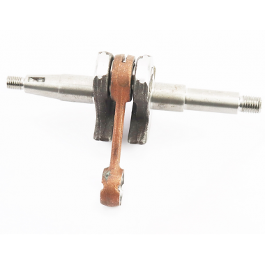 Колінвал китайської бензопили 4300/4500